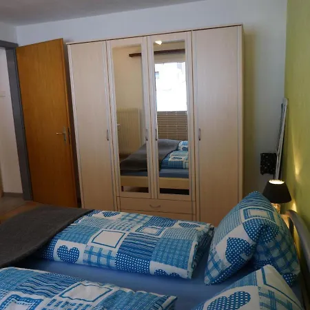 Romantica Saas-Grund