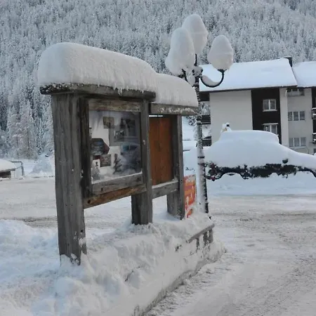 Romantica Saas-Grund